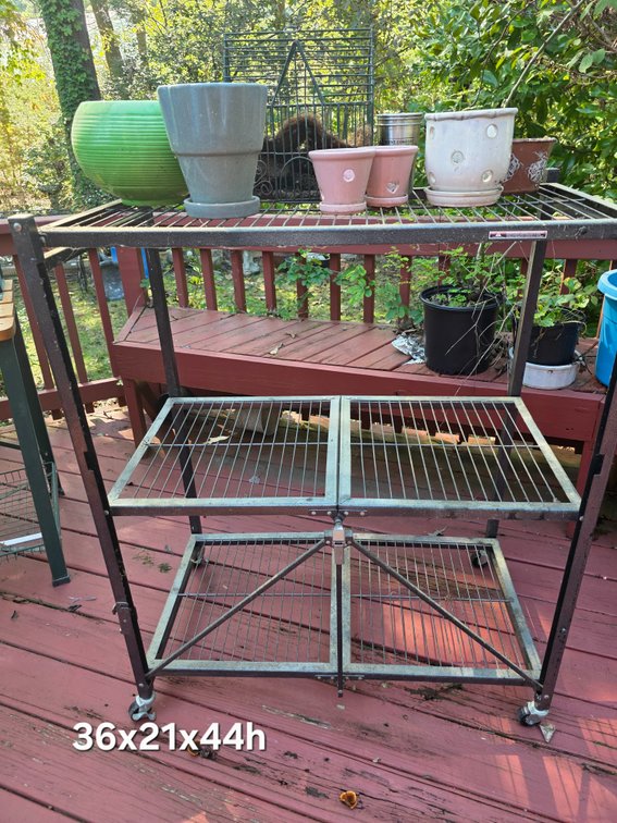 FOLDING METAL SHELVES