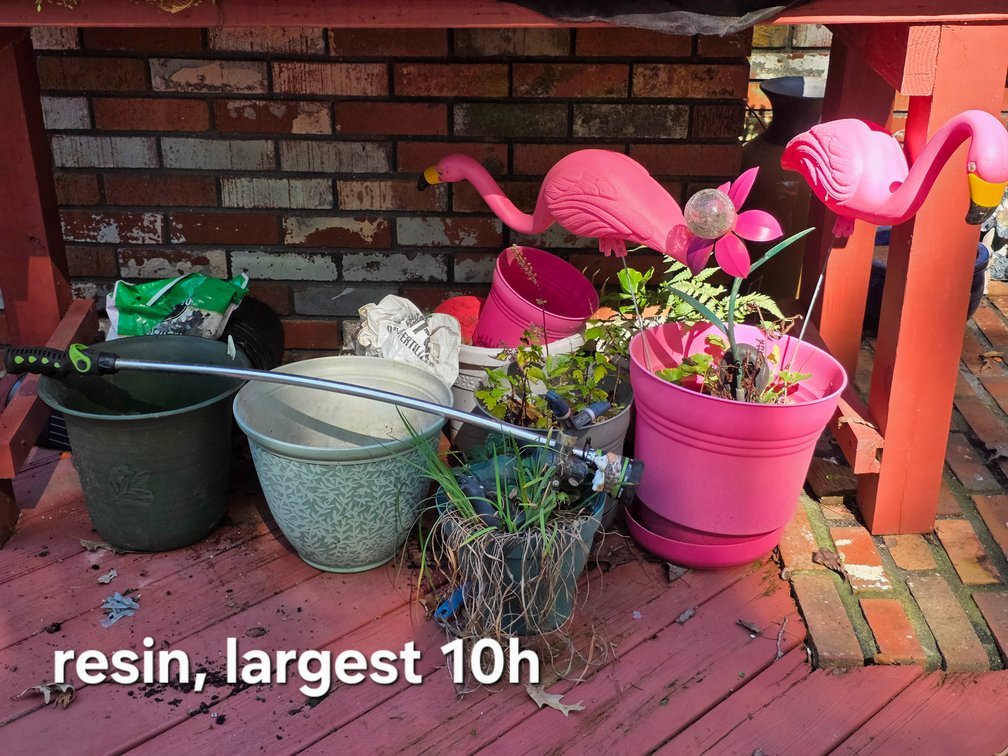 RESIN PLANTERS, FLAMINGOS
