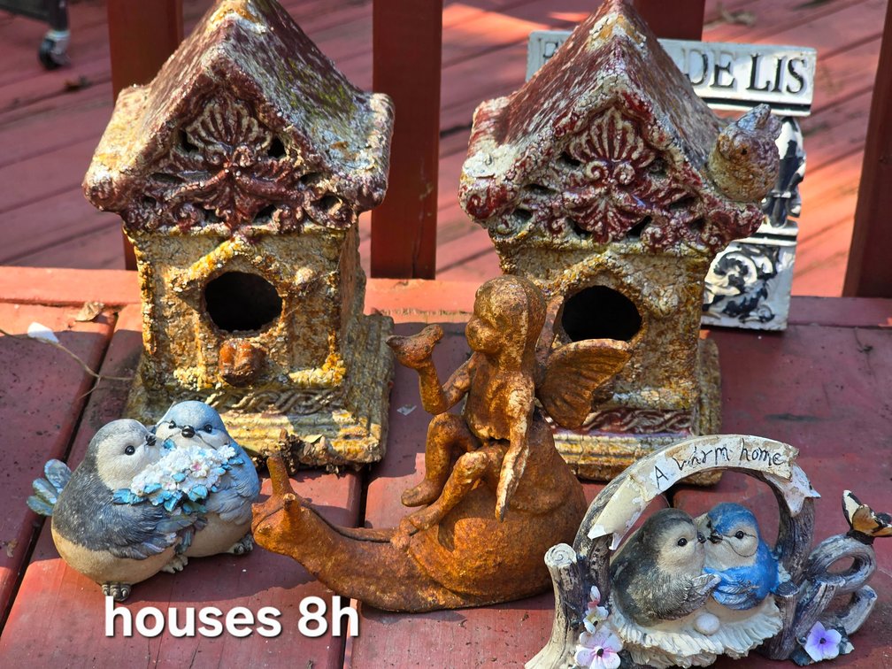 GARDEN DECOR