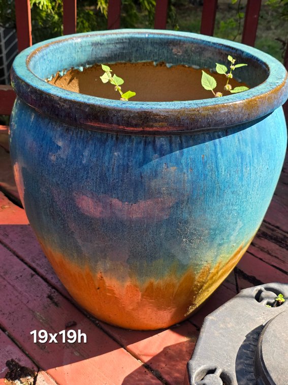 LARGE CERAMIC POT, PLANTER