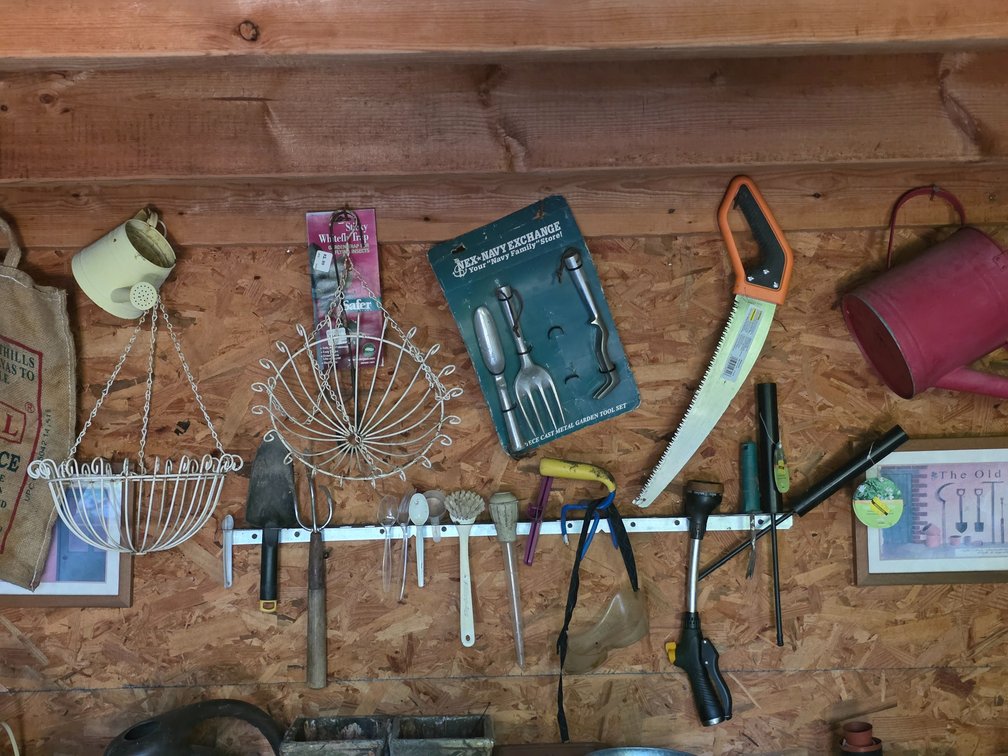 GARDEN SHED WALL LOT