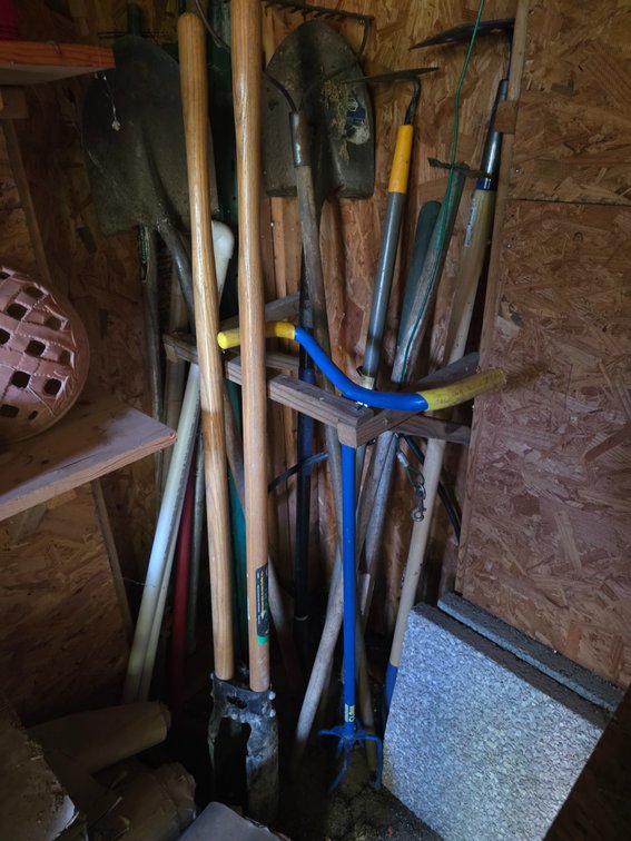 GARDEN TOOLS