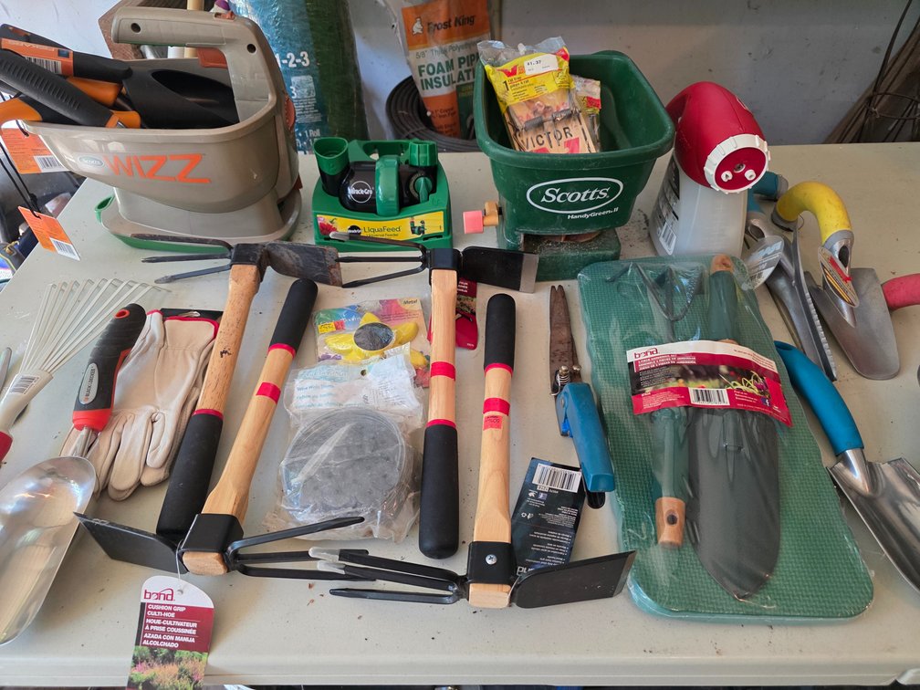 NEW GARDEN TOOLS
