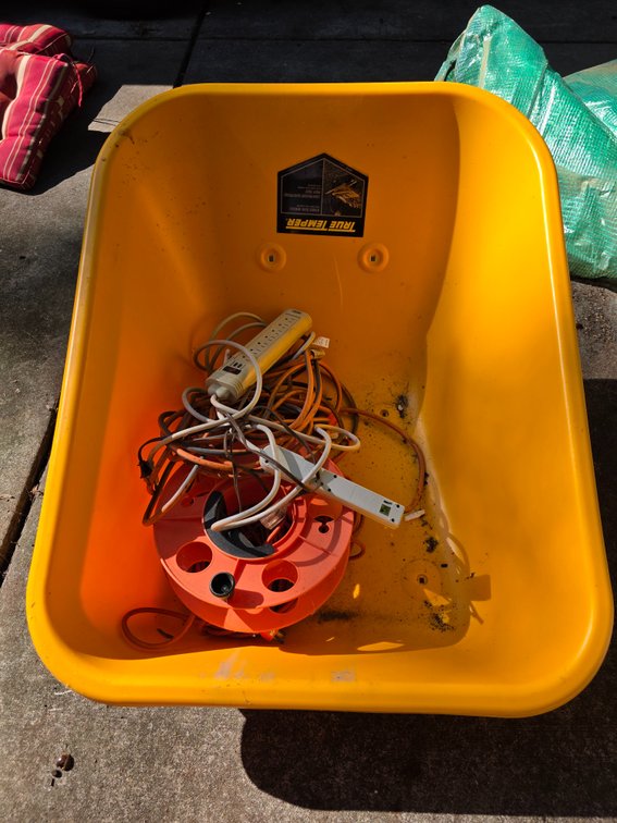 WHEELBARROW TUB, POWER CORDS