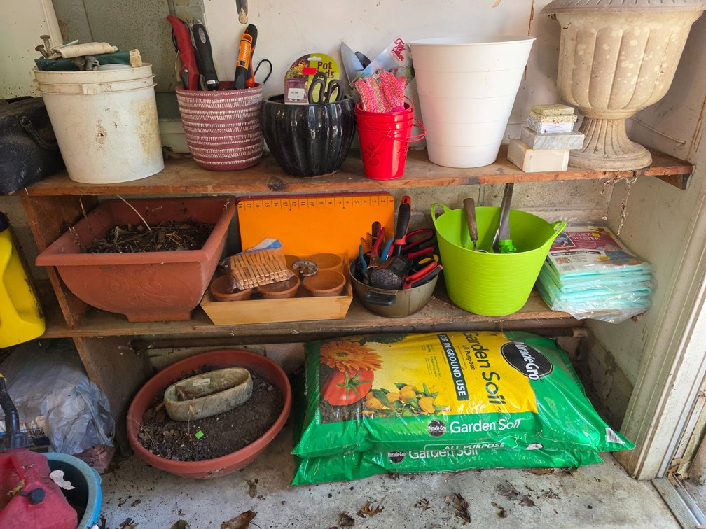 GARDEN LOT