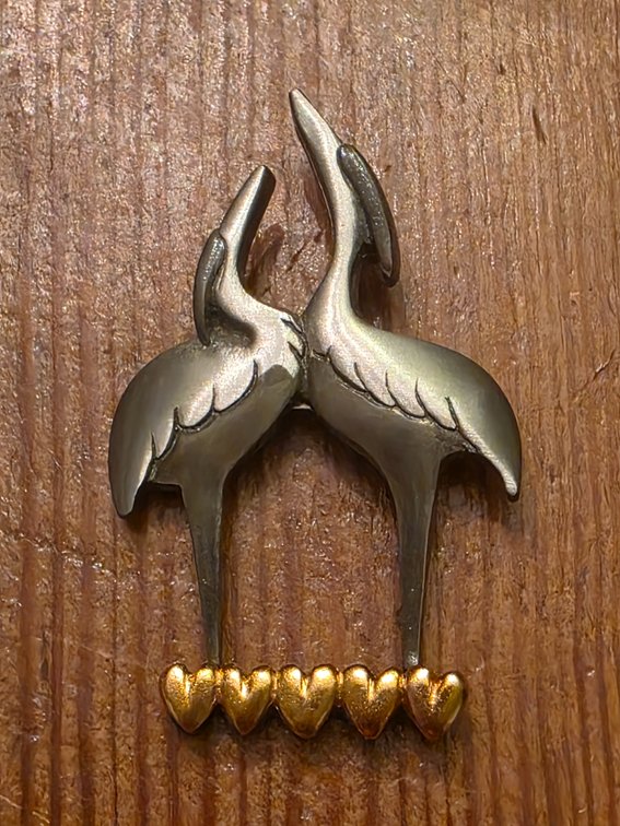 PEWTER HERON DESIGNER PIN