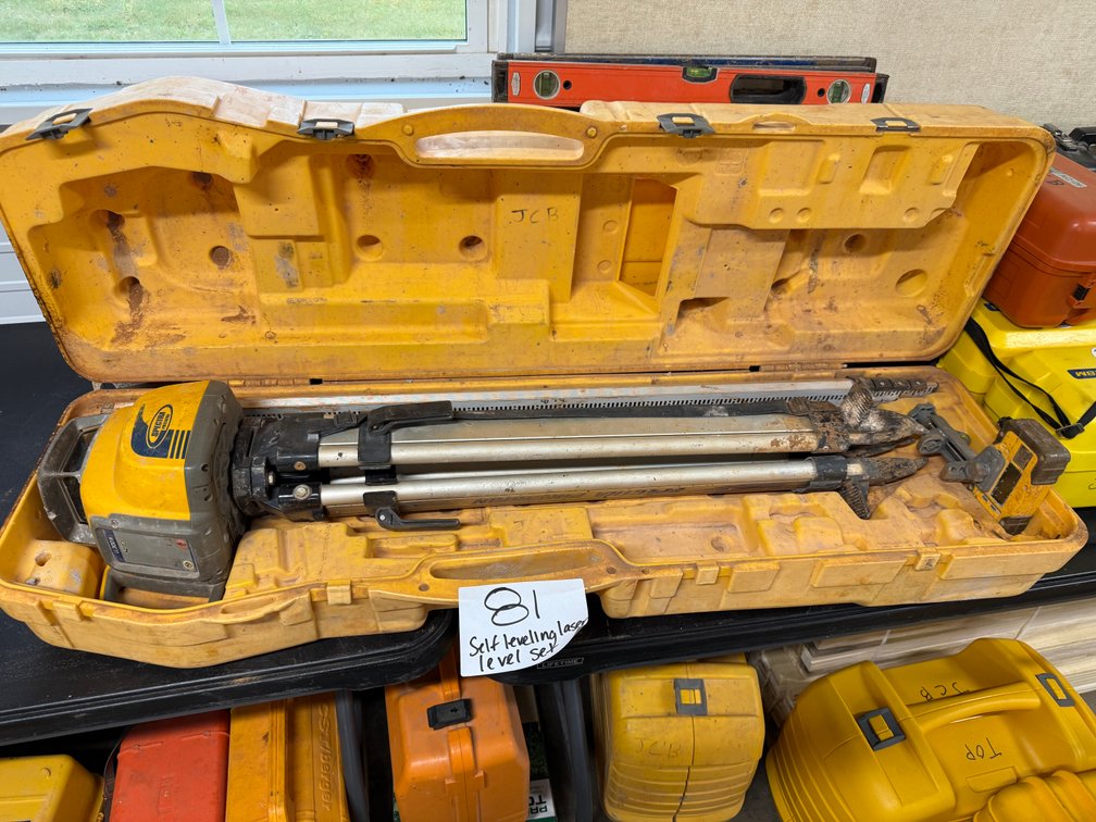 Spectra LL300N Self Leveling Laser Complete Set