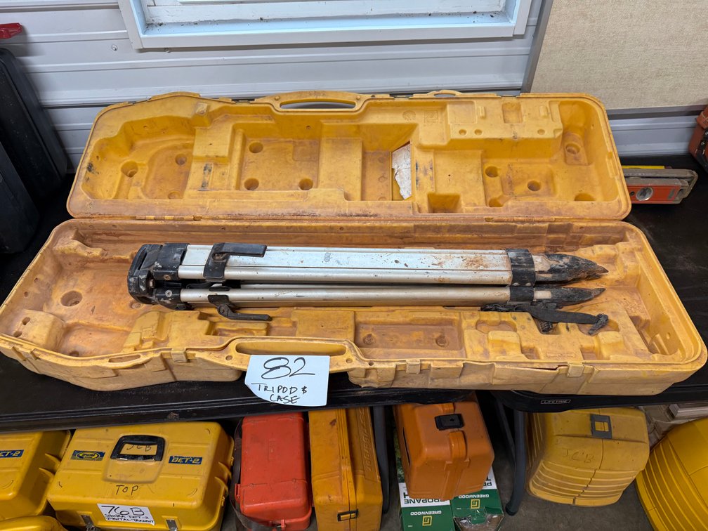 Case with Tripod
