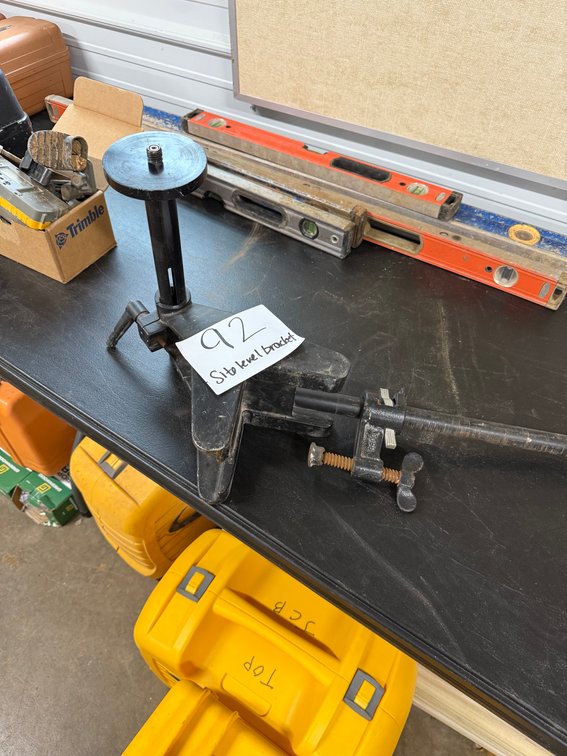 Site Level Bracket for Pole or Column