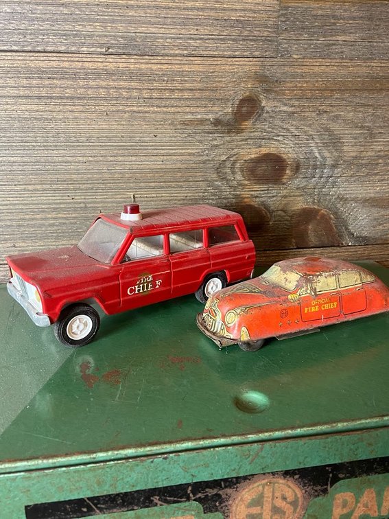 Vintage Tonka Mini Fire Chief Car, Jeep Wagoneer and Marx Toys USA Tin  Wind up Official Fire Chief FD Red Car Plate- AS IS for parts 