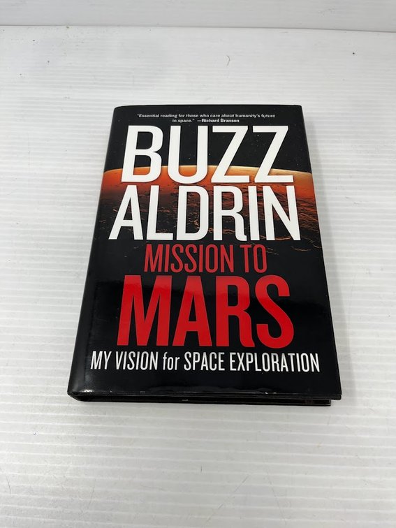 Mission to Mars, Buzz Aldrin