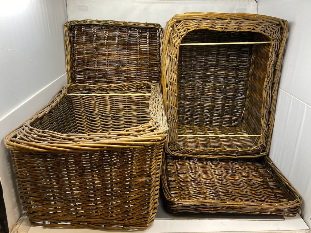 2 Wicker Fling Box with lid