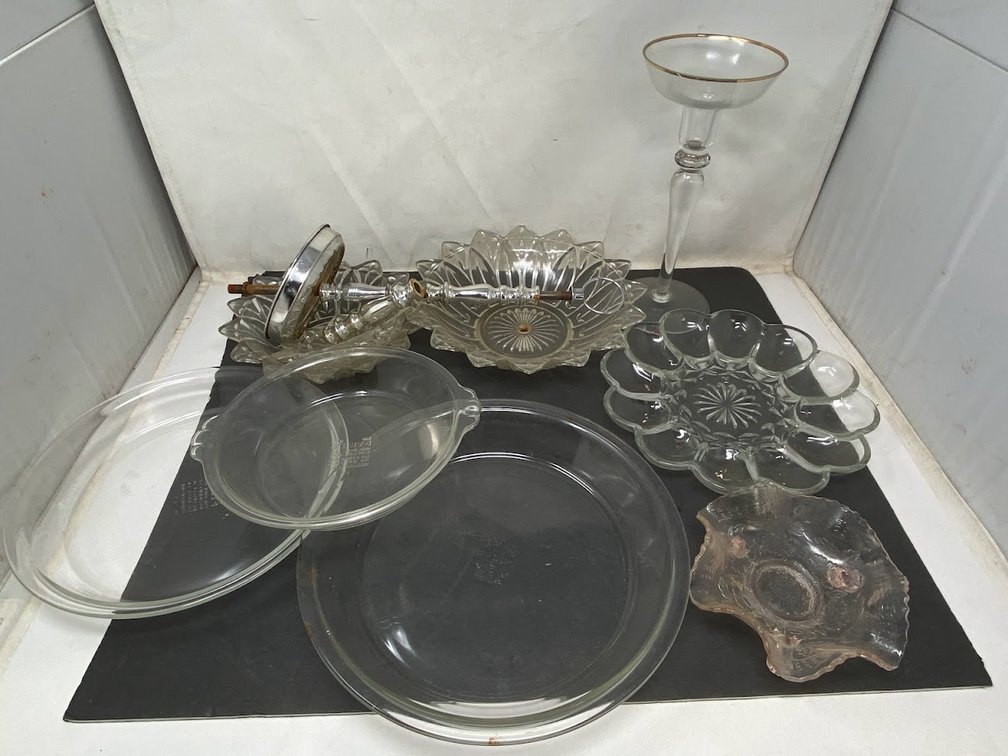 Group Lot: some Pyrex