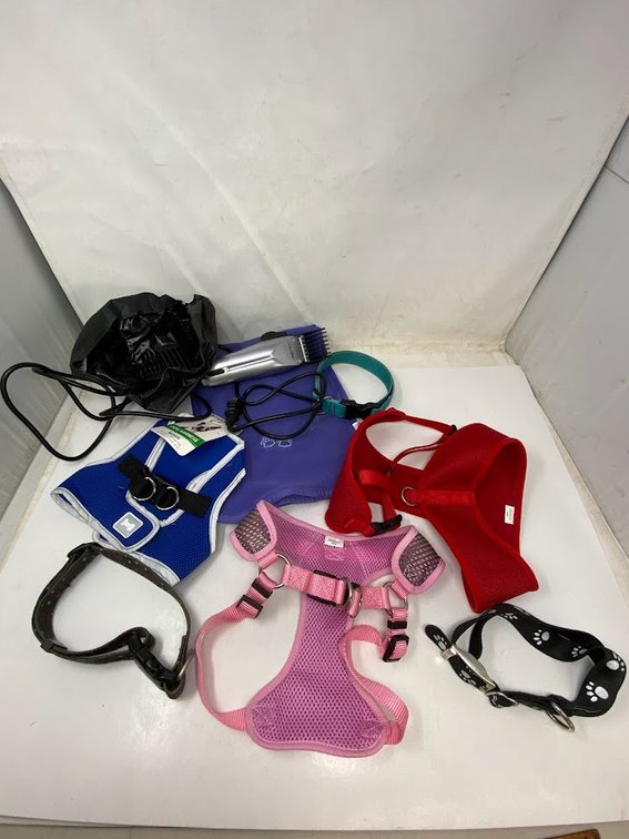 Group Dog Harness & Colors, Conair pet hair clippers in a bag