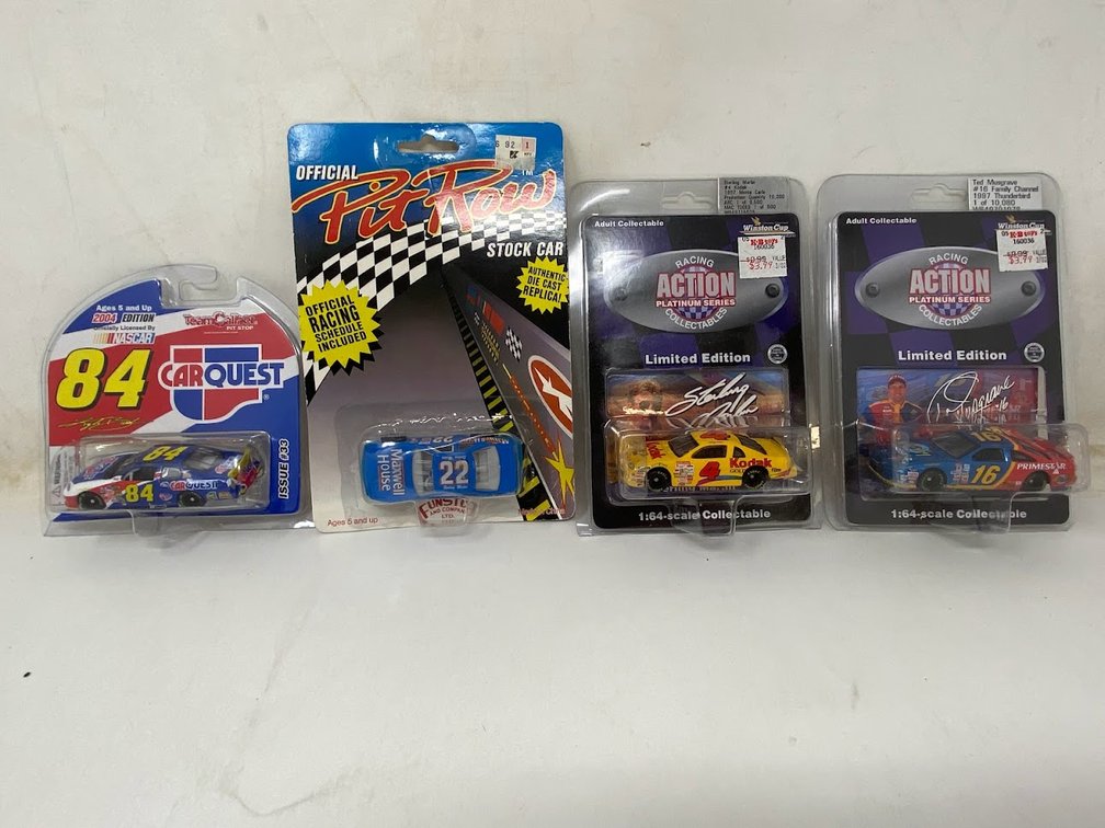 Stock Cars: Team Caliber: Kyle Bush, Official Pit Row Sterling Marlin, Action Sterling Marlin, & Action Ted Musgrave