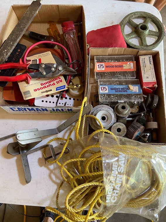 2-Flats tools and yellow rope