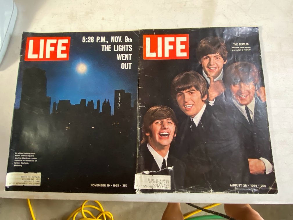 2-Life Magazines