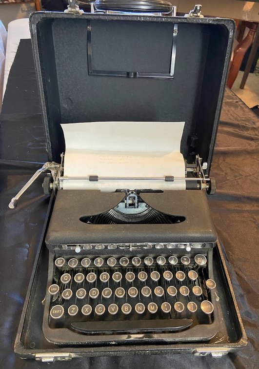 Vintage Royal Typewriter.