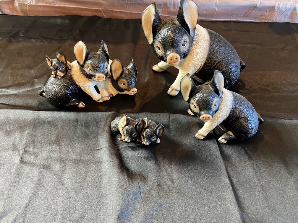 Group Pig Figurines