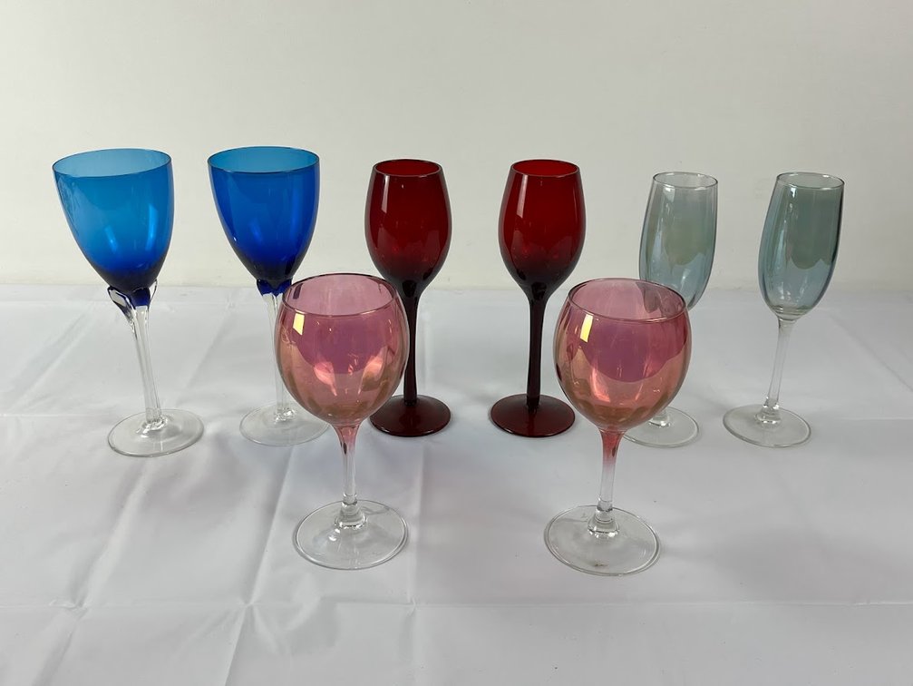 Lot of Champagne Glasses