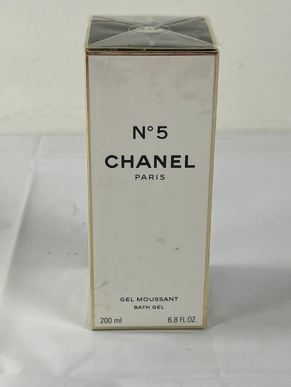 No 5 Chanel Bath Gel New
