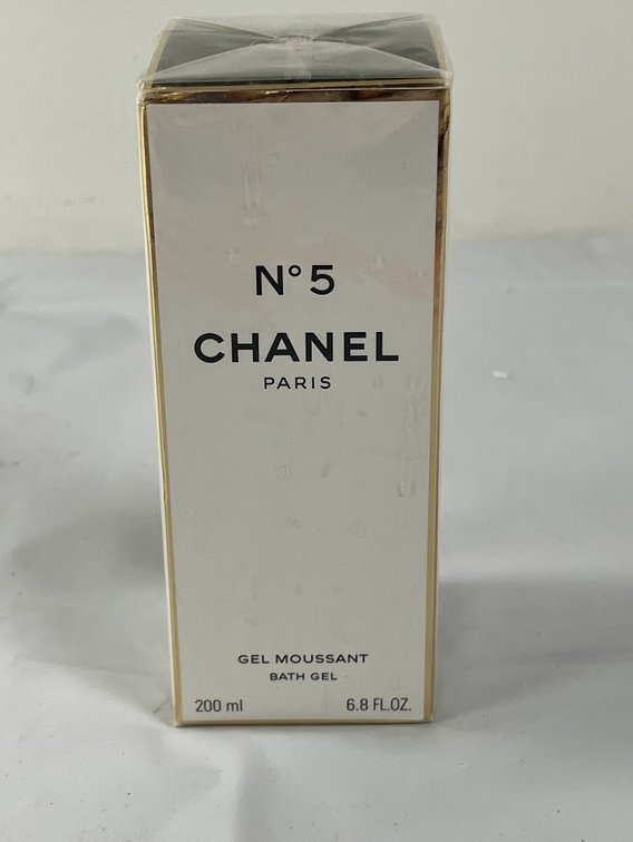 No 5 Chanel Bath Gel New