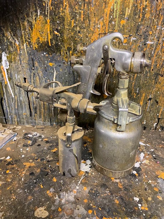Two Spray Gun