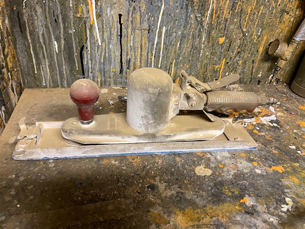 Straight Line Air Sander
