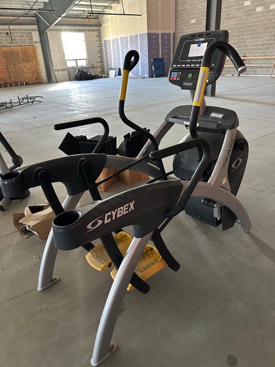 Cybex Arc Trainer Elliptical Machine, Model 770AT