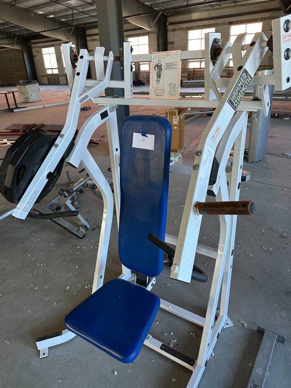 Hammer Strength Plate-Loaded Chest Press Bench
