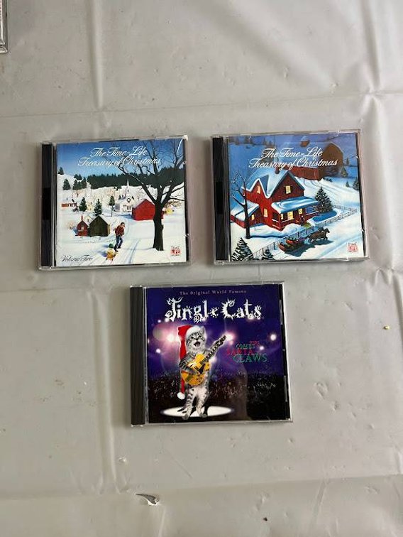 3 Music CDs Including â€˜Jingle Catsâ€™ & â€˜The Time-Life Treasury of Christmas Volumes 1 & 2â€™