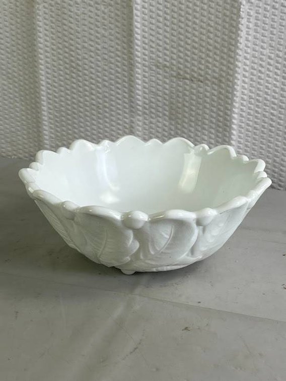 White Scalloped Ceramic Bowl with Floral Relief Design