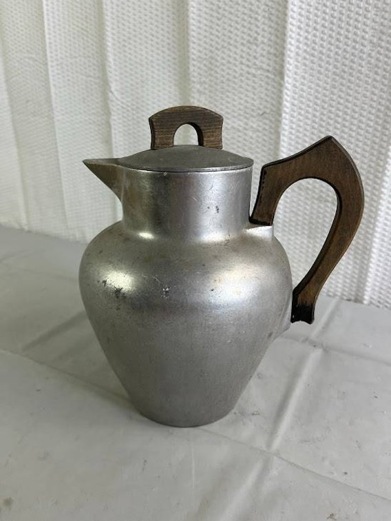 Aluminum Teapot with Wooden Handle and Lid