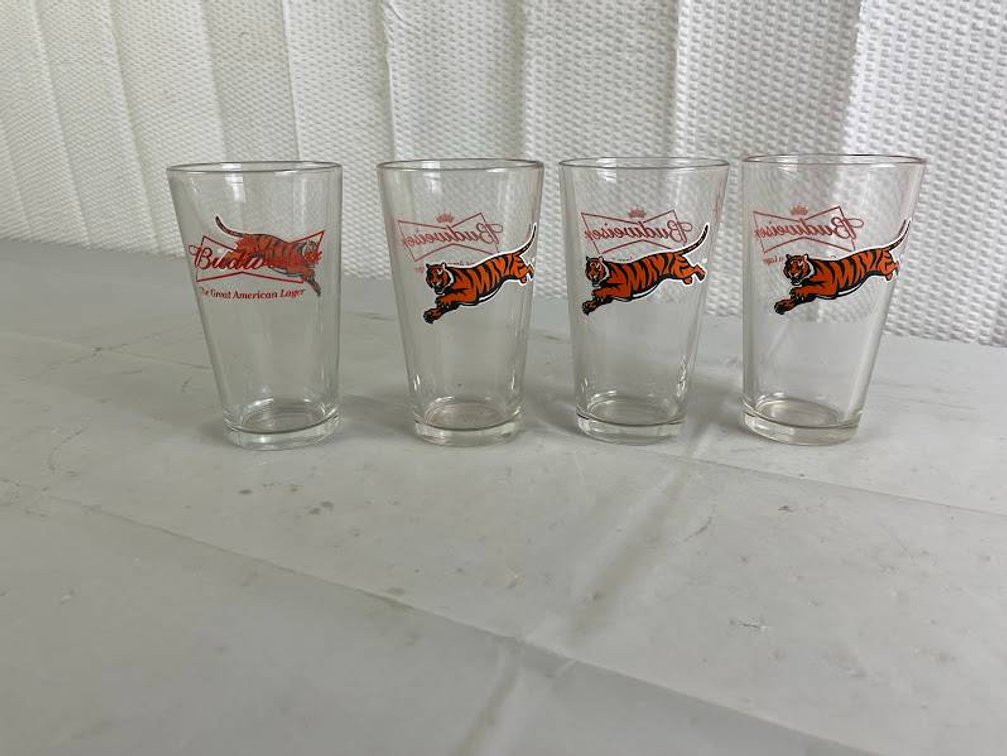 4 Budweiser Themed Glasses with Tiger Graphics
