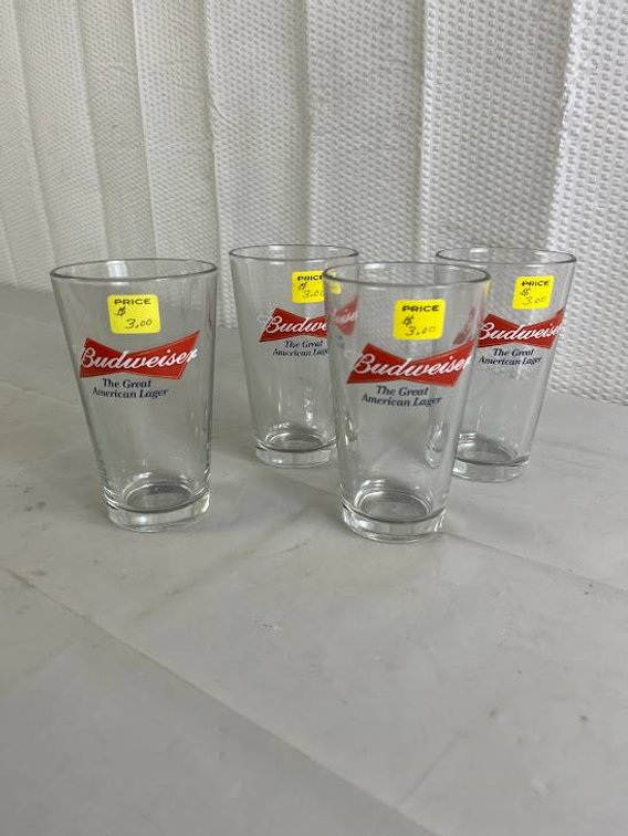 4 Budweiser â€˜The Great American Lagerâ€™ Pint Glasses
