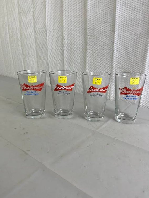 4 Budweiser â€˜The Great American Lagerâ€™ Pint Glasses