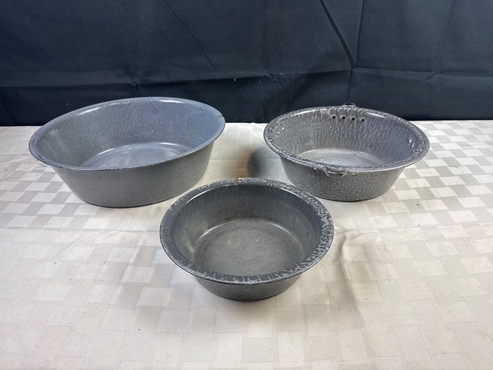 Three Gray Enamelware Bowls and Colander