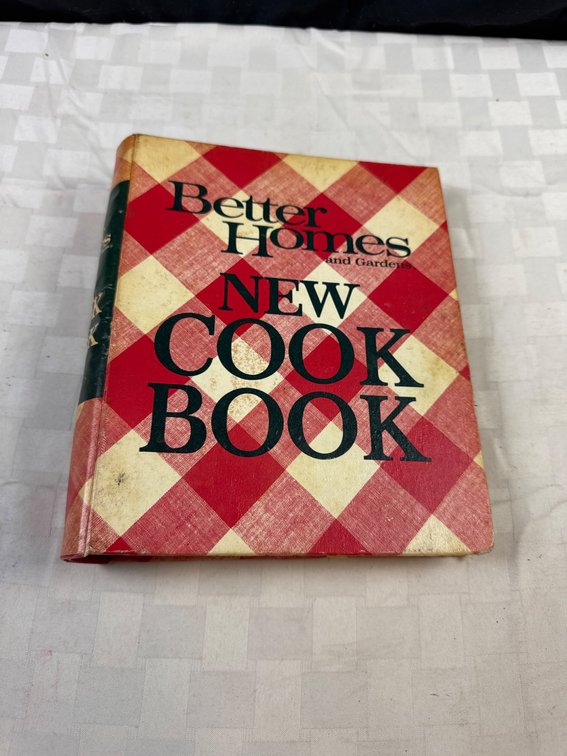 1968 Edition of Better Homes and Gardens New Cook Book