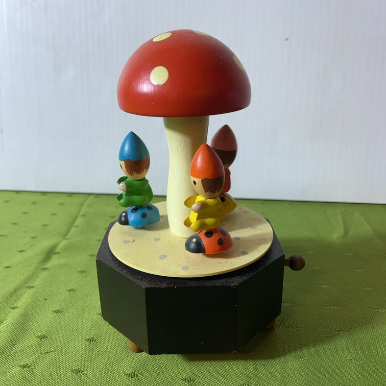 Schmid Mushroom Music Box, Works, Wood Elves
