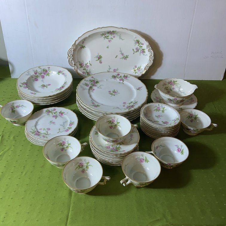 Haviland's Sylvia China, 46-Piece Dinner Set France