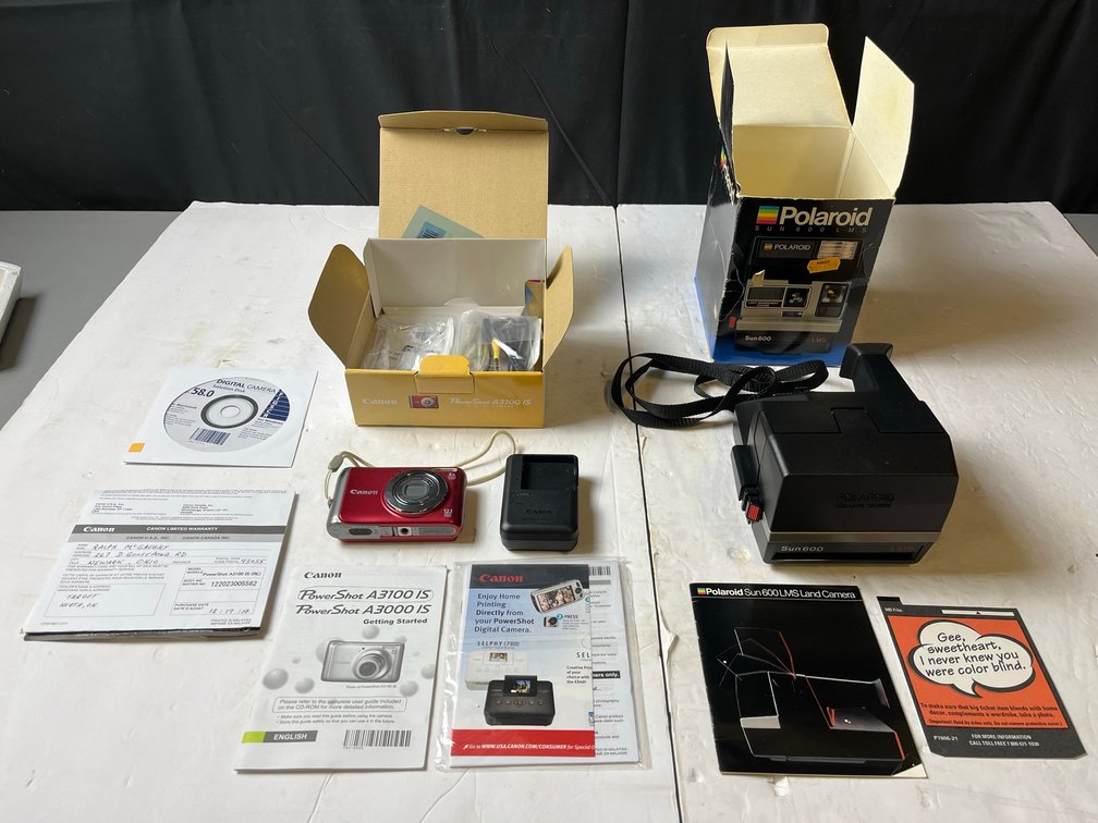 Canon PowerShot A3100 IS & Polaroid Sun 600 LMS