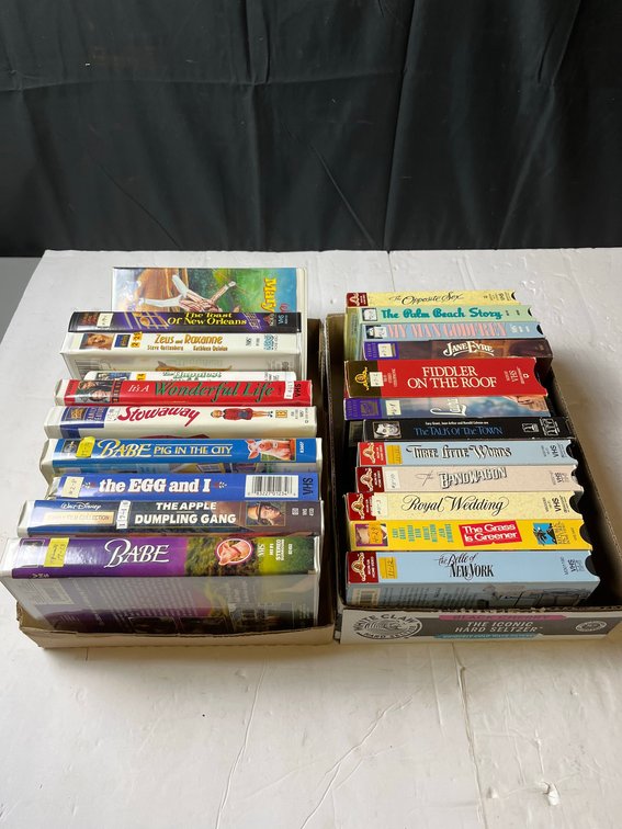 17 VHS Movies and Classics