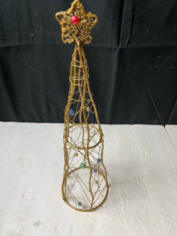 Wire Christmas Tree Sculpture With Beads