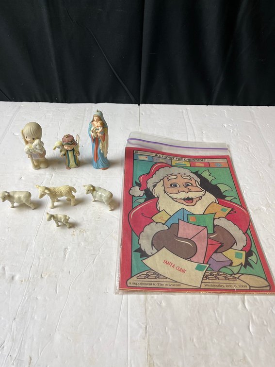 Christmas Figurines Lot With 1993 Schleich Animals