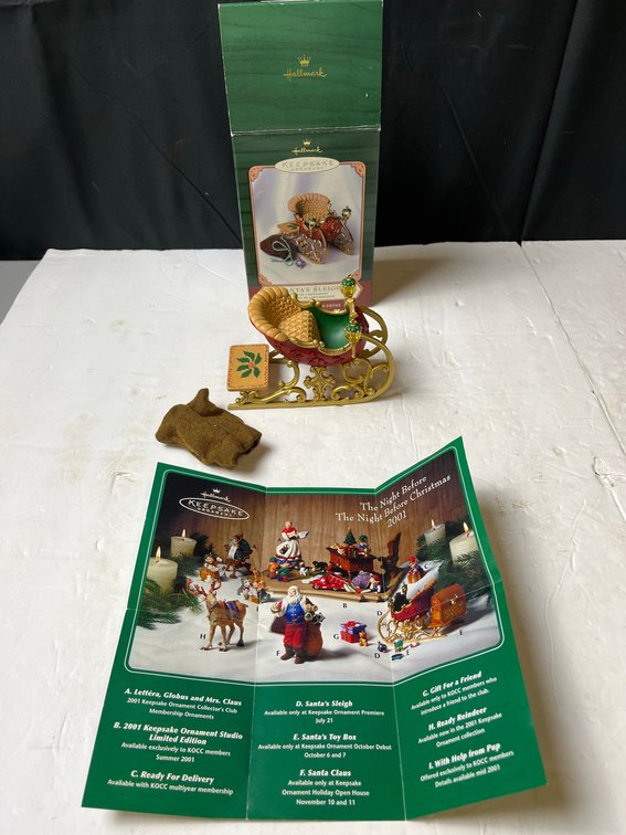 Hallmark 2001 Santa's Sleigh Ornament Boxed