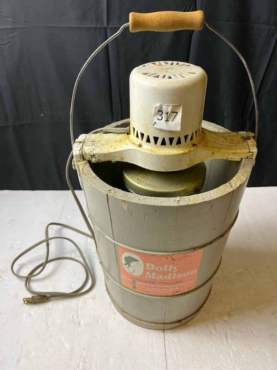 Dolly Madison Electric Freezer by Porter Corp