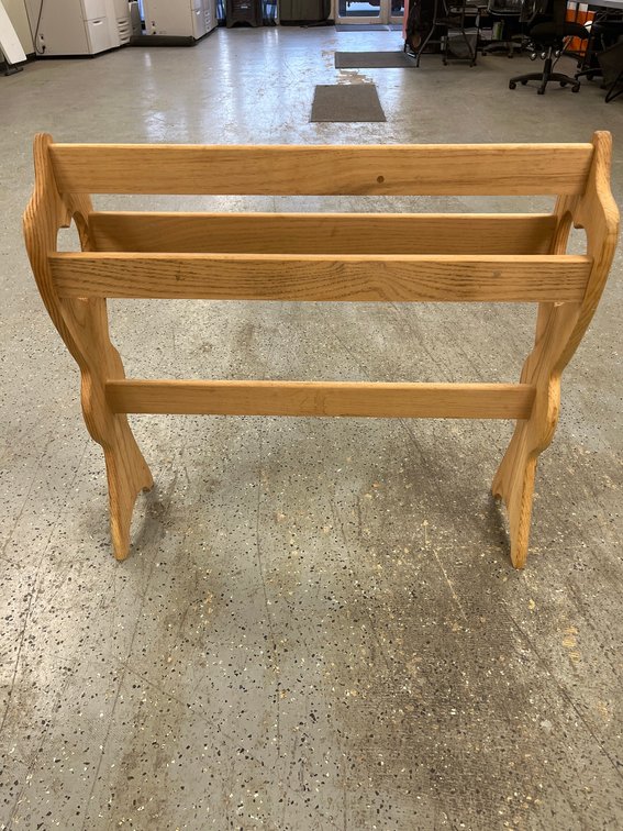 Wooden Quilt Rack With Heart Cutout Sides