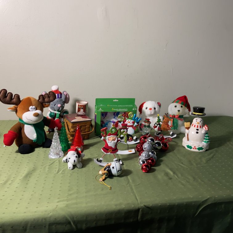 Holiday Decor Lot With Working Snowman Music Box