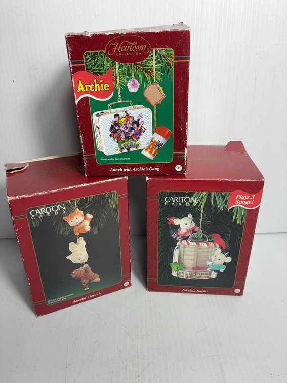 Carlton Ornaments and Archie Lunch Set in Boxes
