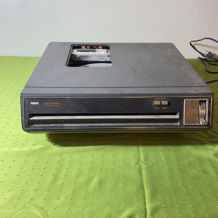RCA SelectaVision VideoDisc Player SGT 075